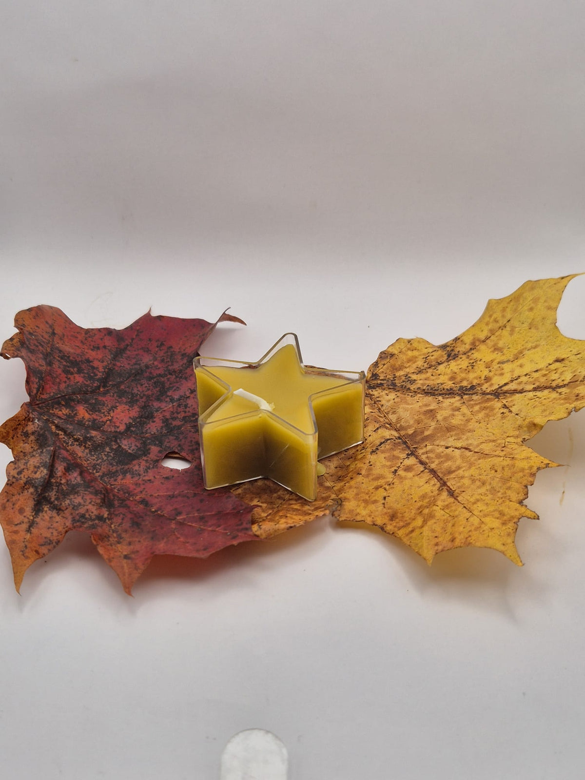Star shape Beewax Fragrance Candle.