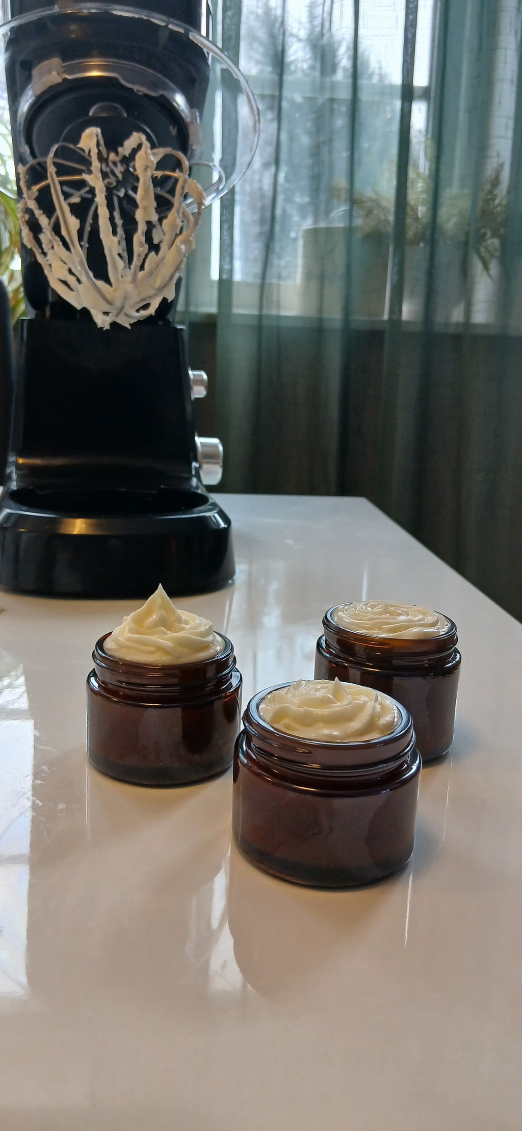 Vanilla and Bourbon Fragrances Facecream